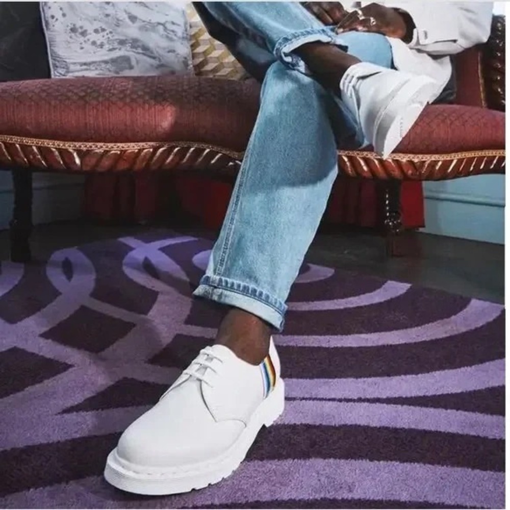 Dr. Martens 1461 Oxford Pride Sneaker White Rainbow Leather 27522 Mens US 10